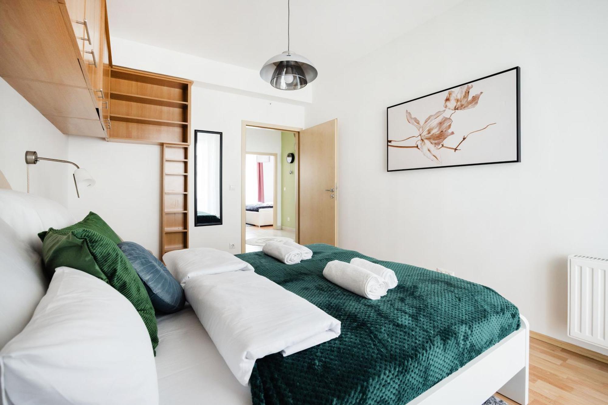 Modern Two-Bedroom Apartment With Free Parking Budapest Eksteriør bilde