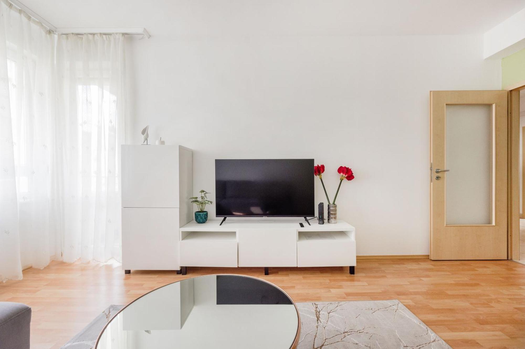 Modern Two-Bedroom Apartment With Free Parking Budapest Eksteriør bilde