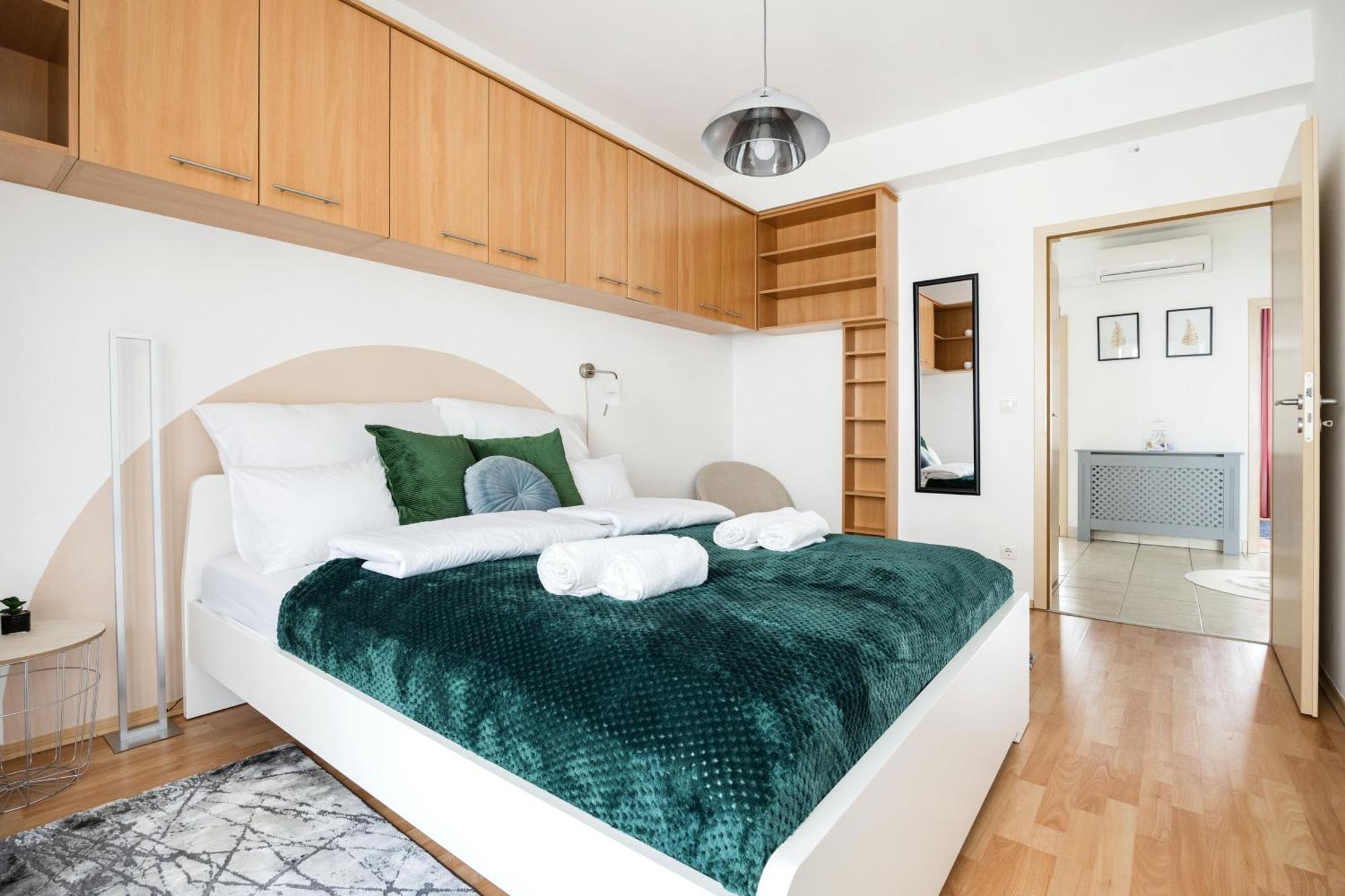 Modern Two-Bedroom Apartment With Free Parking Budapest Eksteriør bilde